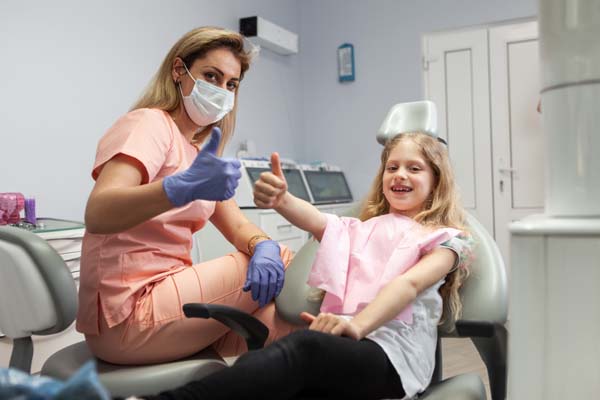 What Does A Family Dentist Do?