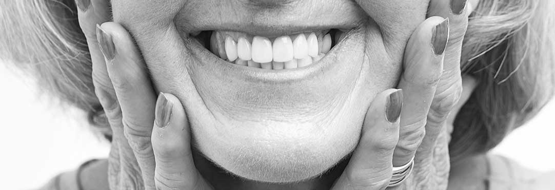 Los Angeles Solutions for Common Denture Problems