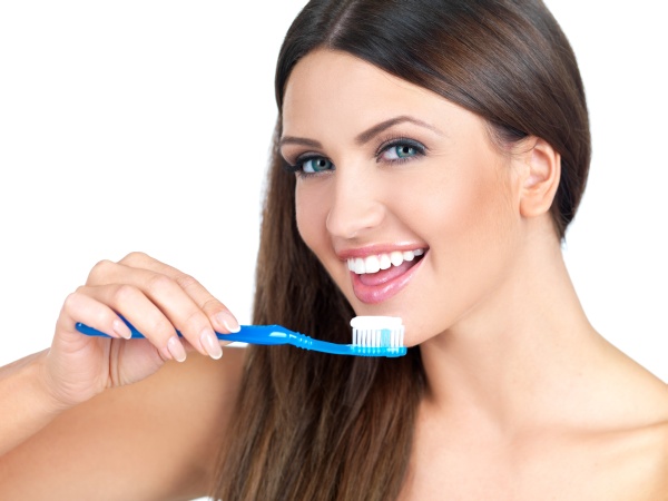 Daily Oral Maintenance:   Tools Every Dentist Recommends